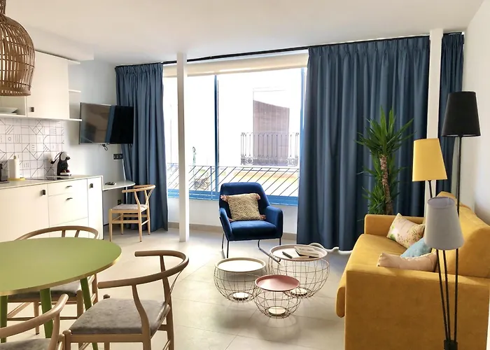 Chezmoihomes Patio De Luz - Stylish Apartments In Parraga 13